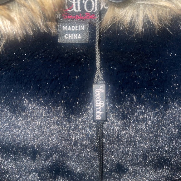 NWT💕 Plus Size Faux Fur Collar Vest - Picture 11 of 13